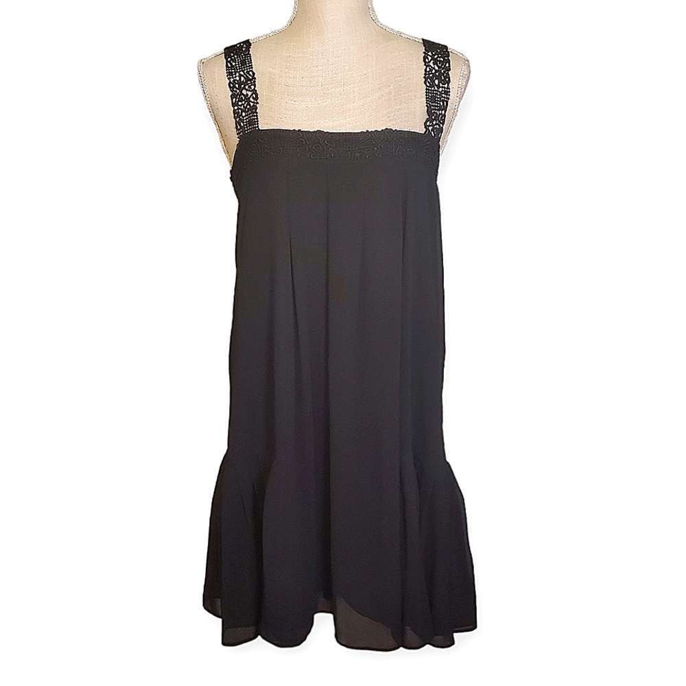 HANUI | Women's black lace embroidered strap sleeveless dress.